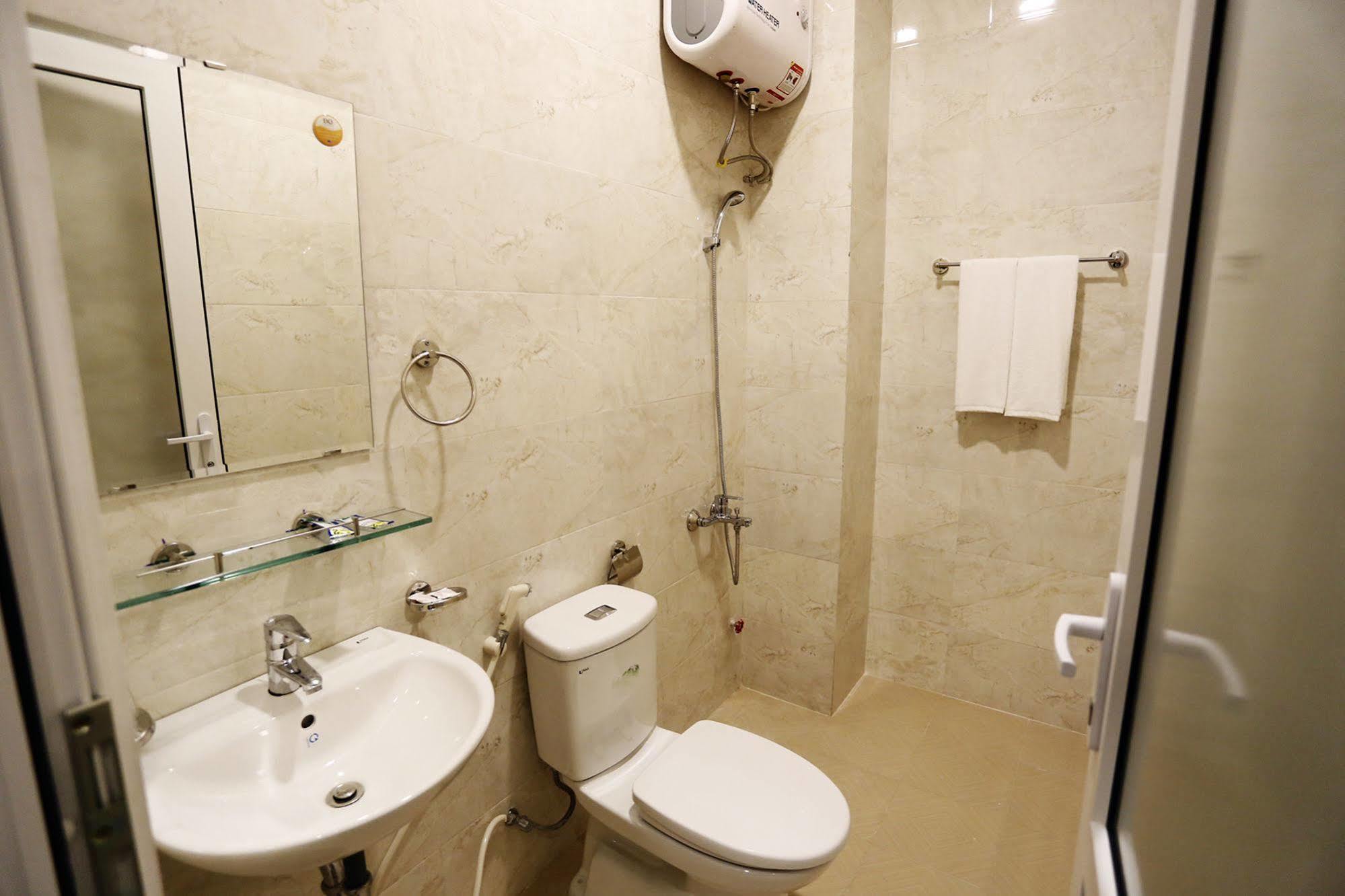 Moon & Sun Hotel Hue Zewnętrze zdjęcie